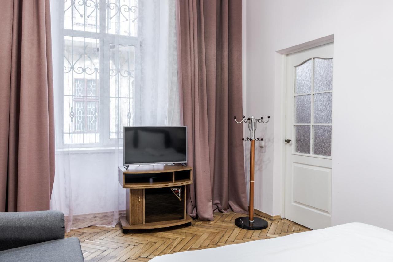 Striltsiv Apartment Lviv Exterior photo